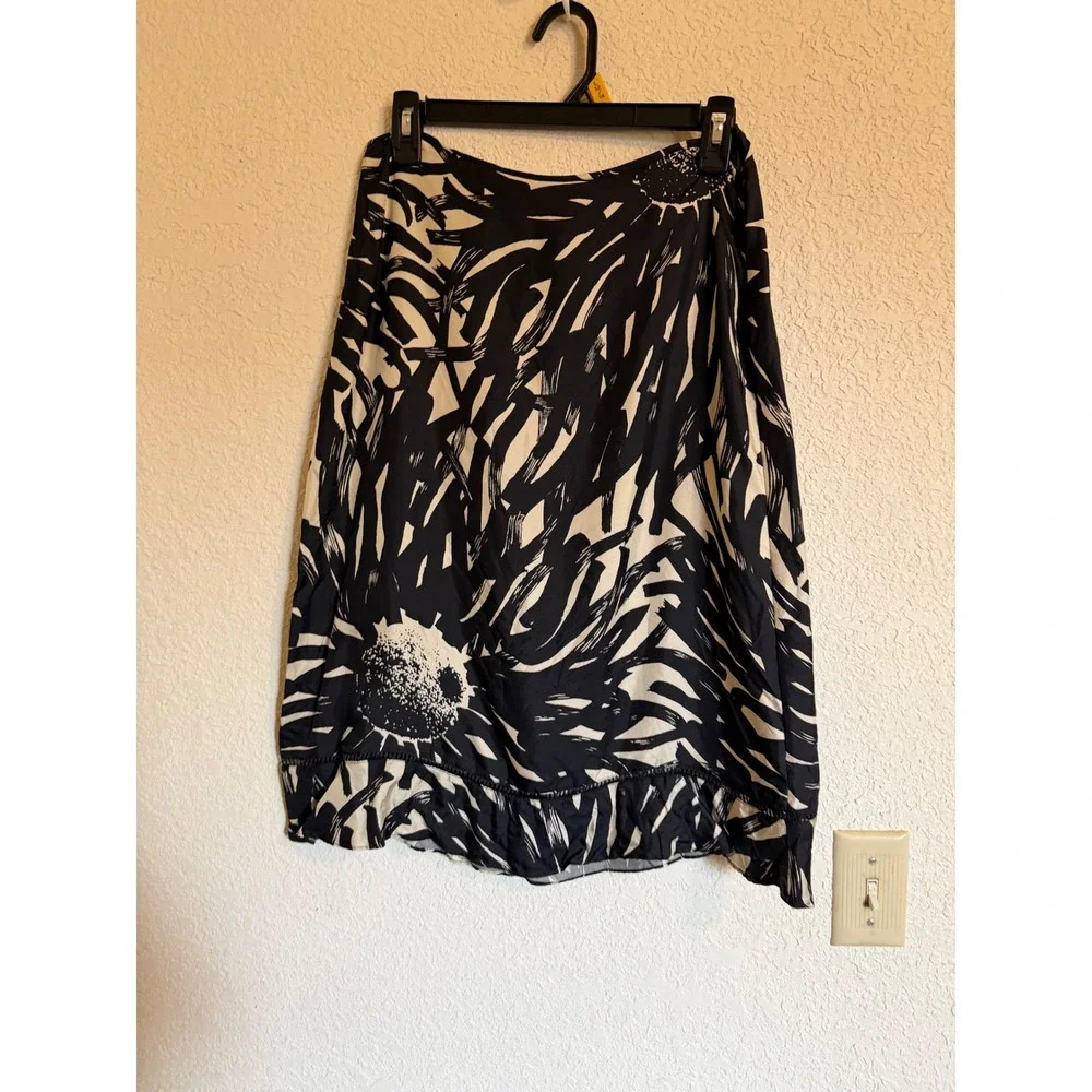 The Limited Silk Black Cream Abstract Floral Midi Skirt Size 4 Dark Academia